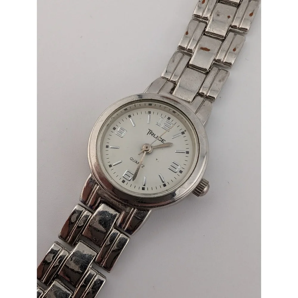 Truce Watch Women White Dial Silver 7.25